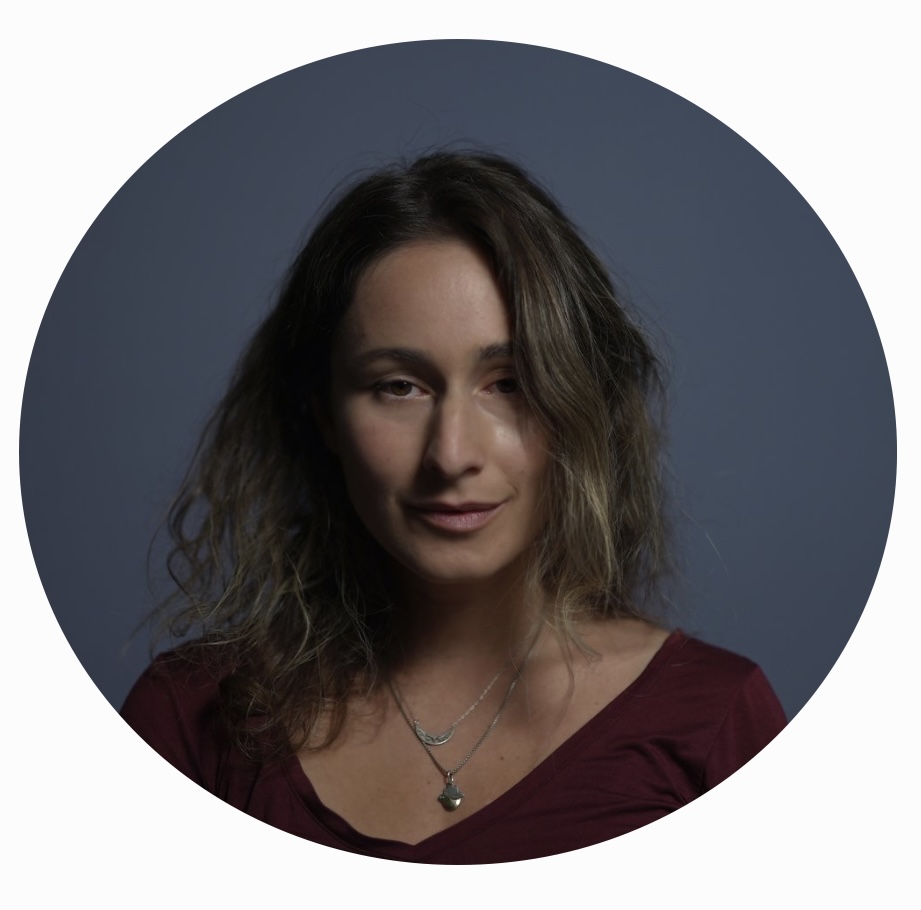 Photograph of artist Dina Brodsky